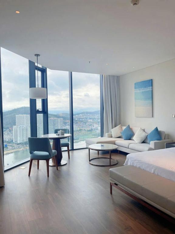 Tomstay Residence by A la Carte Ha Long – Ha Long Bay